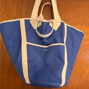 Rothy's - Reversible Red/Blue
BEACH TOTE BAG w/Dbl Handles
& Shoulder Strap